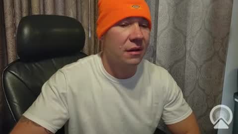 walle6633911 online show from December 10, 2024, 2:06 pm