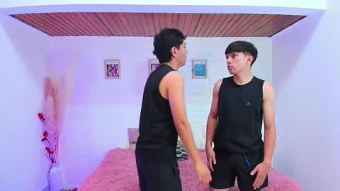 Hi  I am Venus kloy Thiago online show from September 9, 2025, 1:38 am