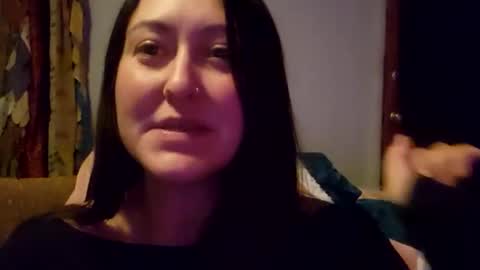 Walnut4u online show from January 13, 2025, 2:18 am