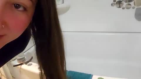 Walnut4u online show from January 13, 2025, 5:23 am