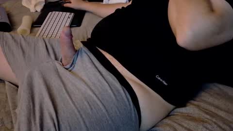 I love the ol in-n-out  online show from September 25, 2025, 2:59 am