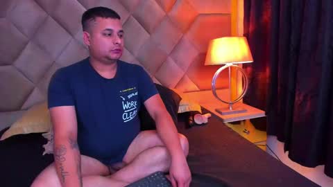 Snapshot of wanda_ember chatting on March 4, 2025, 4:27 am Wanda and Ember online show from March 4, 2025, 4:27 am