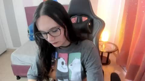 Alexandra online show from July 4, 2026, 8:04 pm