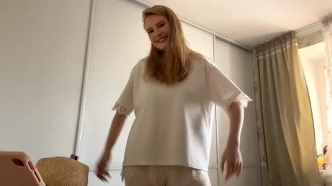 Helen online show from July 3, 2026, 7:37 am