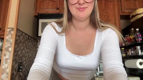 Jade  Adonis online show from December 5, 2024, 5:06 pm