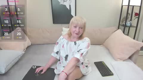 wanessaraso online show from October 10, 2025, 2:27 pm