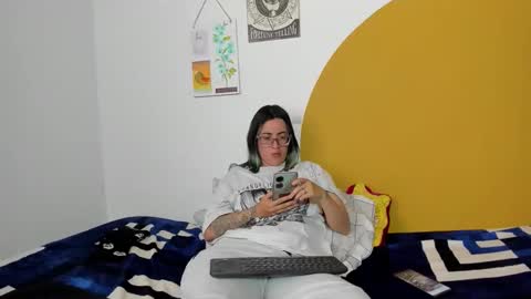 Snapshot of waningrosee chatting on November 10, 2025, 6:40 pm Waningrose Lu online show from November 10, 2025, 6:40 pm