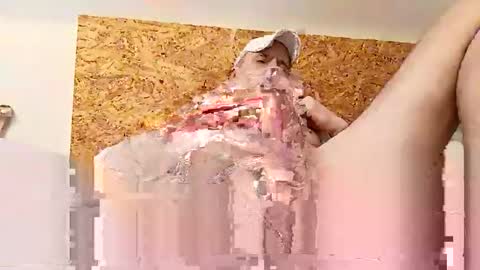 Snapshot of wankingnoah1234 chatting on December 14, 2024, 9:29 am edging noah loves to wank online show from December 14, 2024, 9:29 am