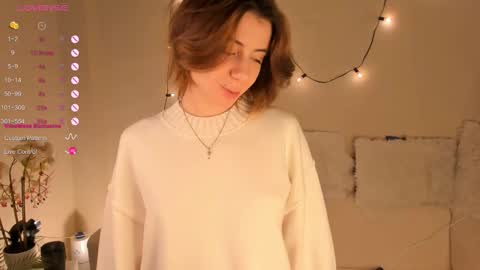 Kate online show from December 22, 2025, 2:58 pm