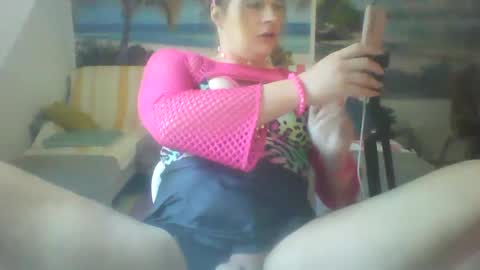 Emilia inst  online show from December 22, 2024, 1:11 pm