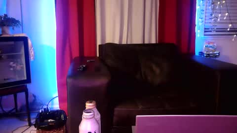 wantmymantofukme online show from November 24, 2025, 3:39 am