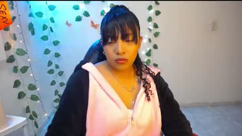 Snapshot of warisgoddes chatting on July 23, 2026, 5:16 am EMILY online show from July 23, 2026, 5:16 am