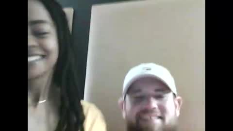 warmwetcaramel online show from November 13, 2025, 4:11 am