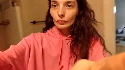 warnerkess0 online show from October 8, 2025, 8:23 am