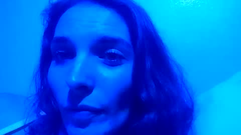 warnerkess0 online show from October 16, 2025, 12:44 am