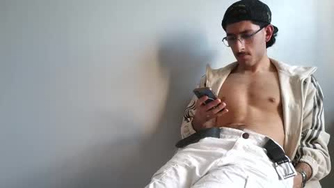 waseiiii online show from April 25, 2026, 4:48 pm