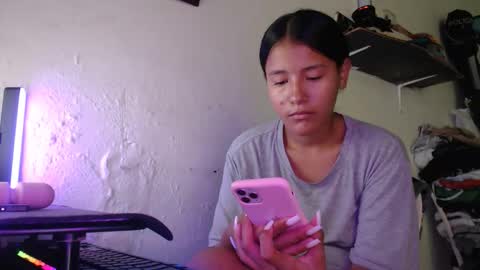 Snapshot of washbag14 chatting on February 14, 2026, 3:53 pm washbag14 online show from February 14, 2026, 3:53 pm