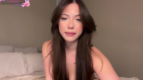 Snapshot of wasianbby chatting on February 17, 2025, 9:03 am Hey my name is Mila Girl next door x online show from February 17, 2025, 9:03 am