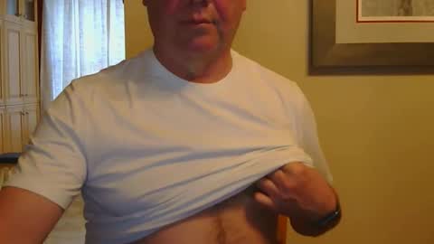 Snapshot of watchin_u_2 chatting on May 28, 2026, 11:02 pm watchin_u_2 online show from May 28, 2026, 11:02 pm