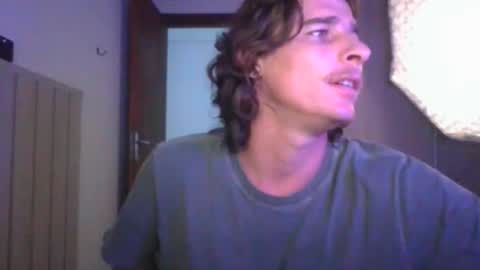 Snapshot of wave_boyy chatting on March 14, 2026, 11:32 pm wave_boyy online show from March 14, 2026, 11:32 pm