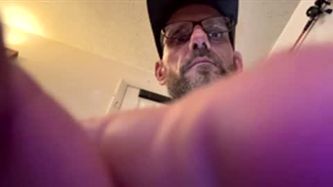 Mike Hunt online show from May 10, 2026, 1:22 am