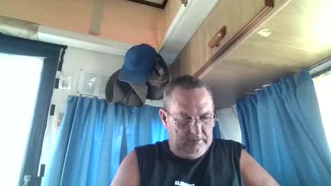 wazahardon2 online show from December 18, 2025, 2:17 am