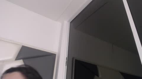 Trixie 3 online show from October 18, 2025, 4:19 pm