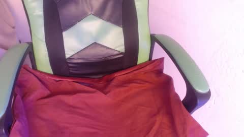 Trixie 3 online show from October 21, 2025, 1:45 pm