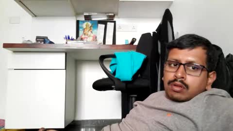 sexyguy online show from February 10, 2026, 10:08 am