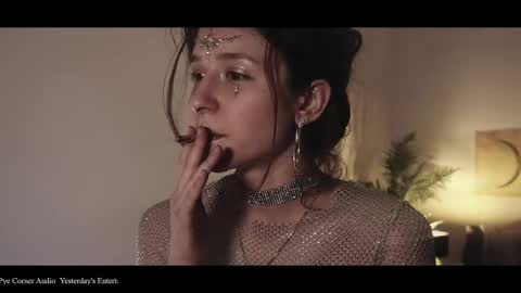 Coraline online show from December 21, 2024, 8:10 pm