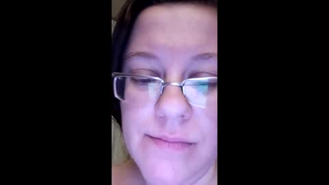 Snapshot of webgirl2 chatting on February 6, 2025, 11:04 pm Marina online show from February 6, 2025, 11:04 pm