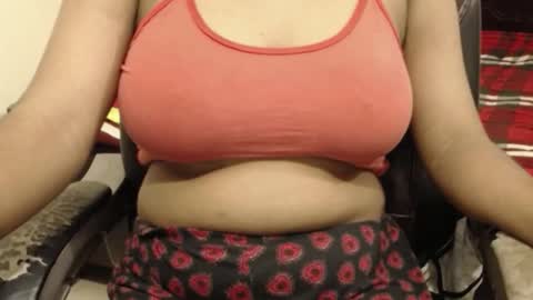 mina online show from September 18, 2025, 8:33 pm