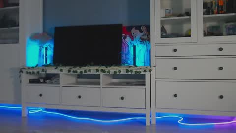  moon  online show from December 16, 2024, 12:27 pm