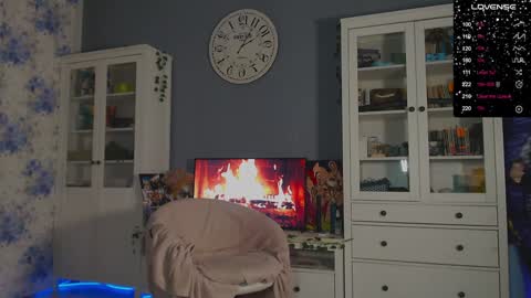  moon  online show from December 30, 2024, 5:34 pm