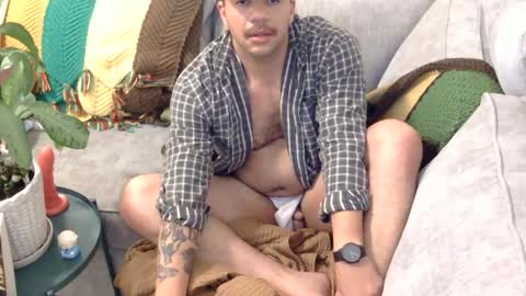 weeeee_snawww online show from April 18, 2026, 9:35 am