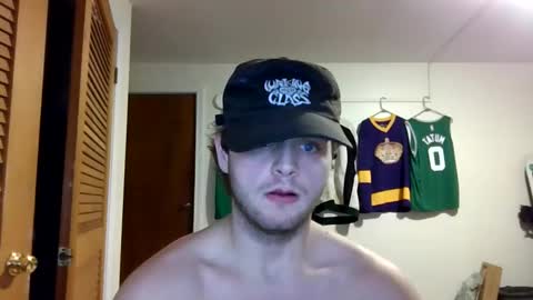 weenskir online show from April 14, 2026, 9:32 pm