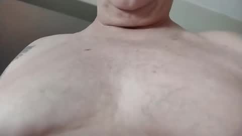 Snapshot of welldny chatting on December 15, 2025, 6:01 pm welldny online show from December 15, 2025, 6:01 pm