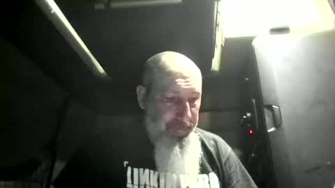 Snapshot of wellhung19781 chatting on June 24, 2026, 9:41 am wellhung19781 online show from June 24, 2026, 9:41 am