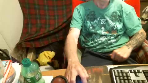 WOMEN MAKE MY COCK THROB online show from June 6, 2026, 8:35 pm