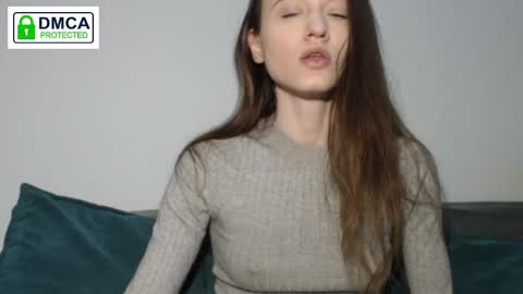 Milena online show from April 30, 2026, 8:37 pm