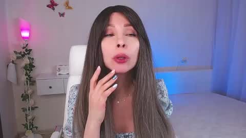 Wendi Foster online show from February 11, 2025, 7:16 pm