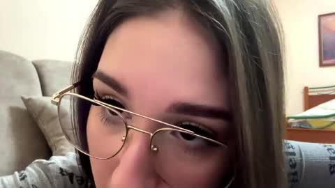 Snapshot of wendolynmusil chatting on April 10, 2026, 4:23 pm Anna online show from April 10, 2026, 4:23 pm