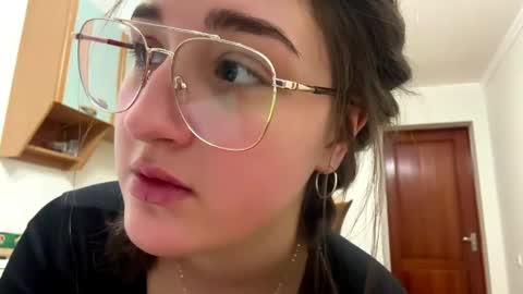 Snapshot of wendolynmusil chatting on April 17, 2026, 4:32 pm Anna online show from April 17, 2026, 4:32 pm