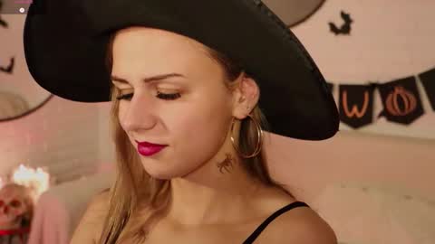 Im Wendy online show from October 25, 2025, 9:42 pm