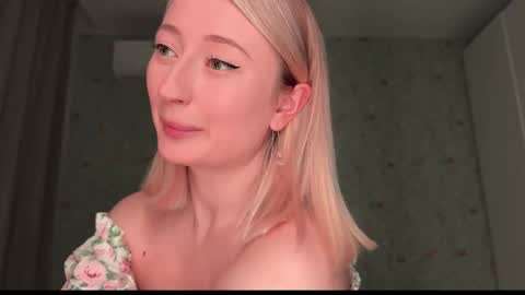 Snapshot of wendy_amber chatting on February 2, 2026, 6:06 pm Daisy online show from February 2, 2026, 6:06 pm