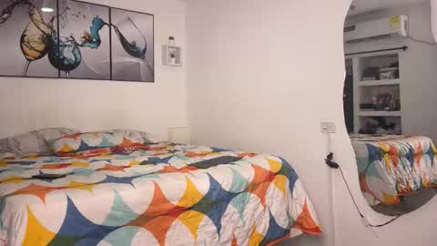 Snapshot of wendy_and_alex1712 chatting on November 23, 2025, 11:04 pm Wendy Alex online show from November 23, 2025, 11:04 pm