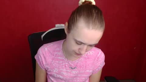 Snapshot of wendy_say_ chatting on September 21, 2025, 6:37 am Wendy online show from September 21, 2025, 6:37 am