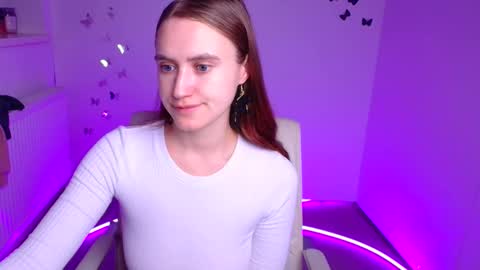 Snapshot of wendy_say_ chatting on October 8, 2025, 12:25 pm Wendy online show from October 8, 2025, 12:25 pm