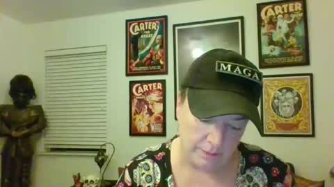 WendyCU online show from October 19, 2025, 4:13 am