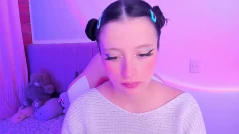 Wenstacie INDEPENDENT MODEL online show from October 5, 2025, 2:54 am